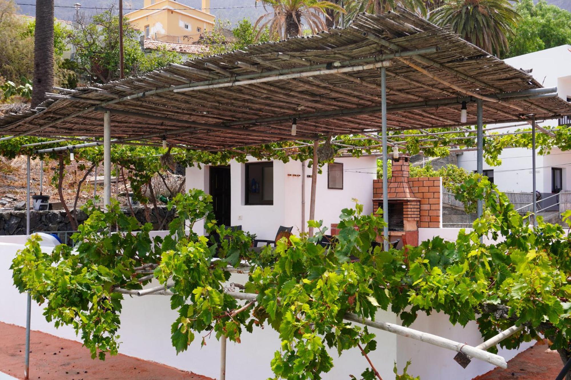 Holiday House Casa Argelio Alojera Екстериор снимка